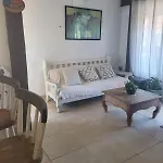 APTO 2º Andar No Centro
