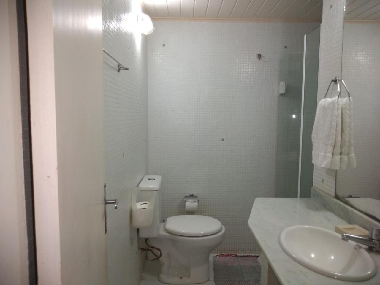 Apto 2º Andar No Centro Apartamento *
