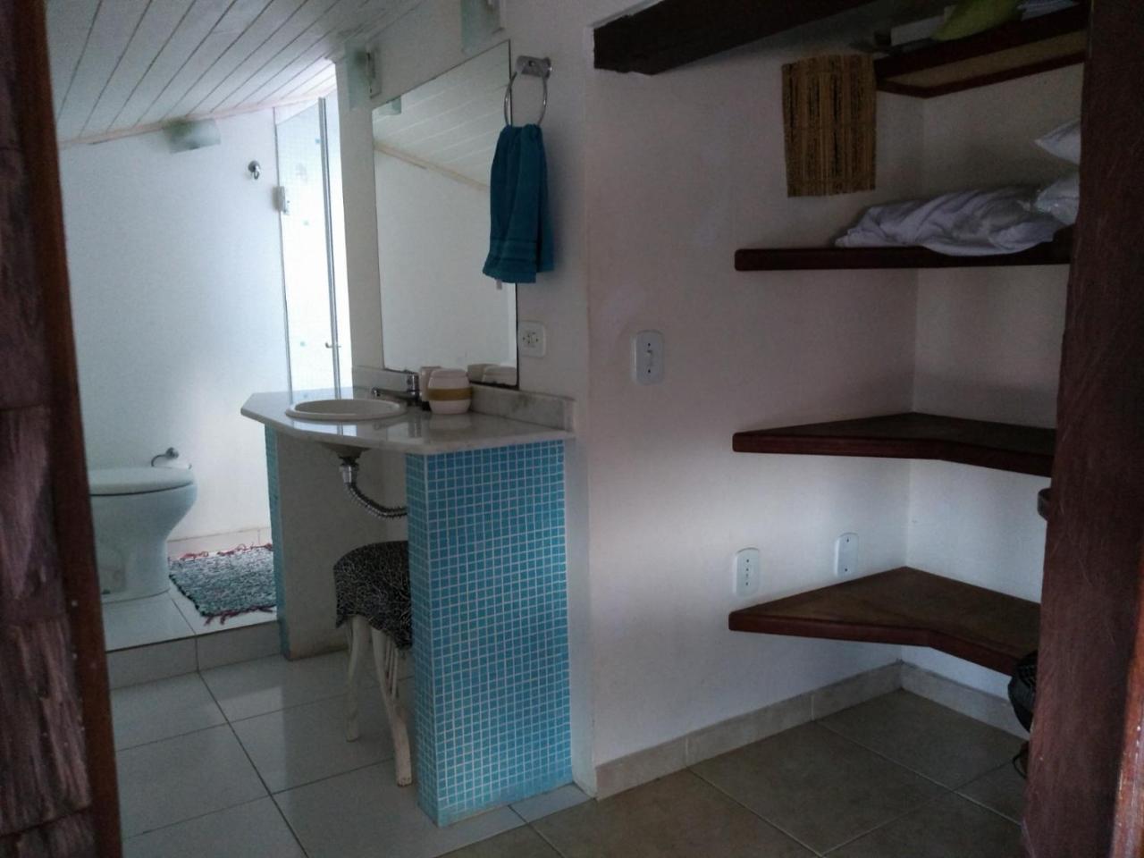 Apto 2º Andar No Centro